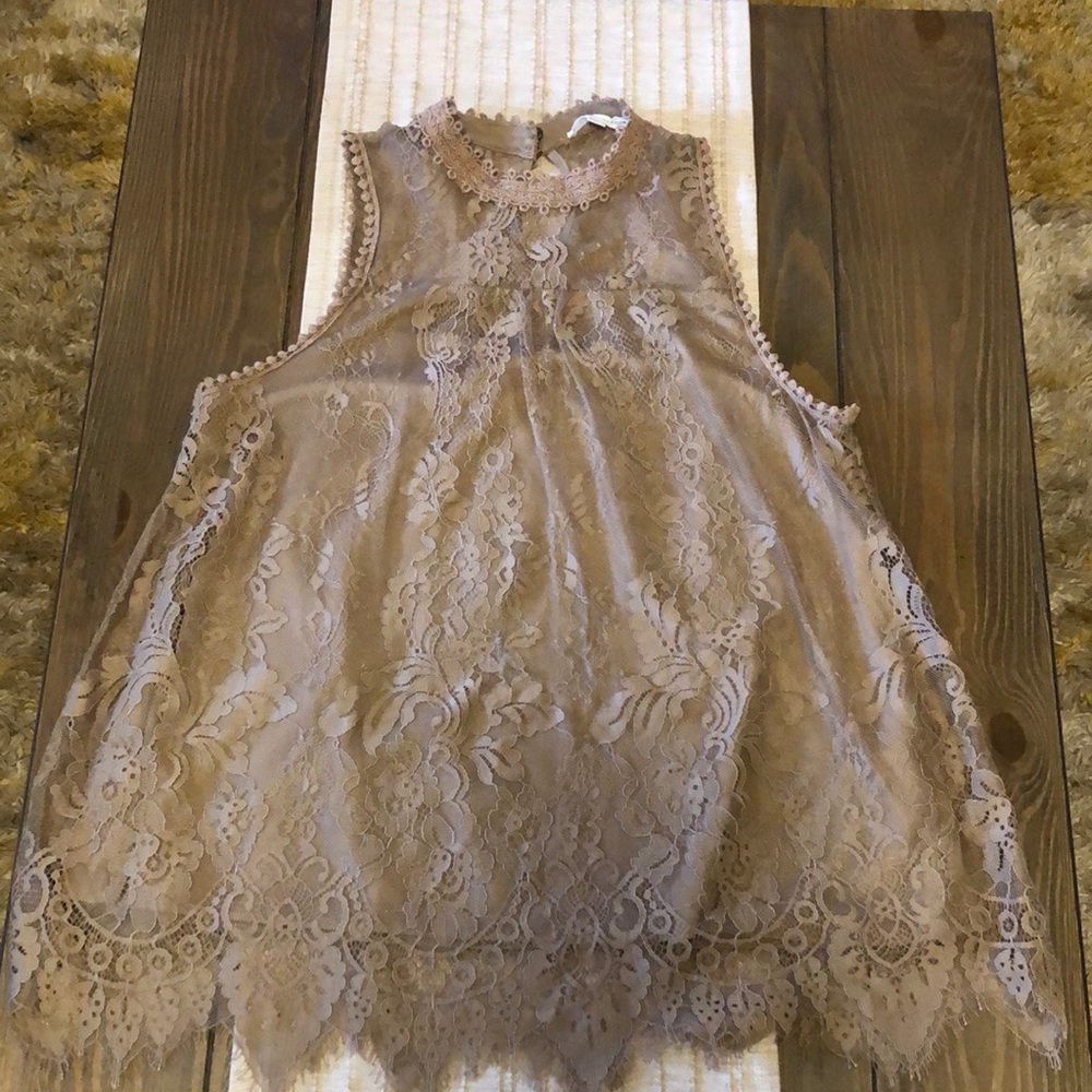 Lace Sleeveless Blouse